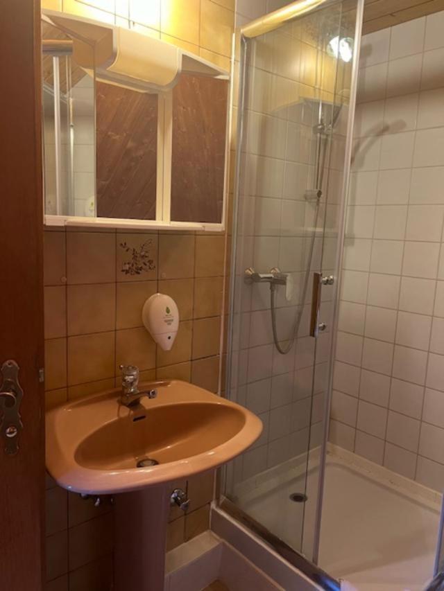 Westerwaelder Hof Windhagen Dış mekan fotoğraf
